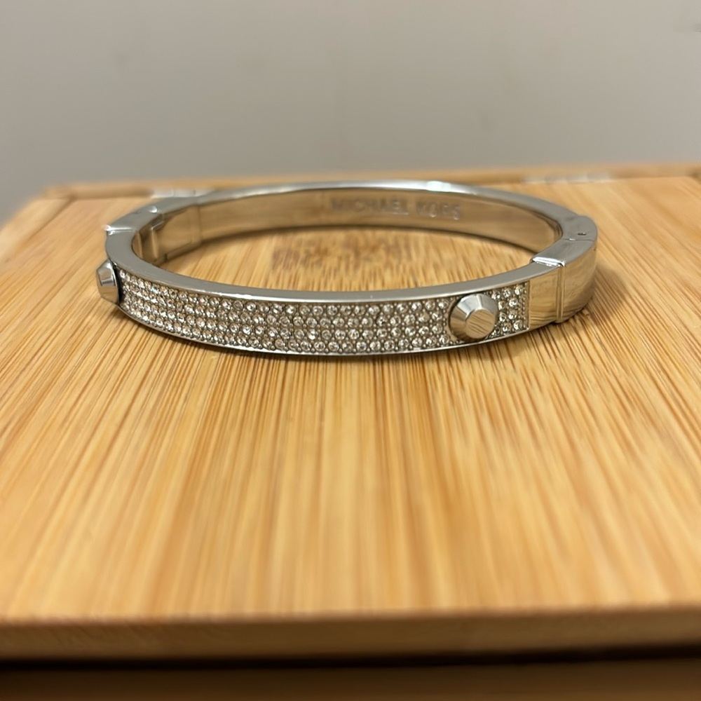 💎3/$50💎 Michael Kors Silver Diamond Pave Bracelet